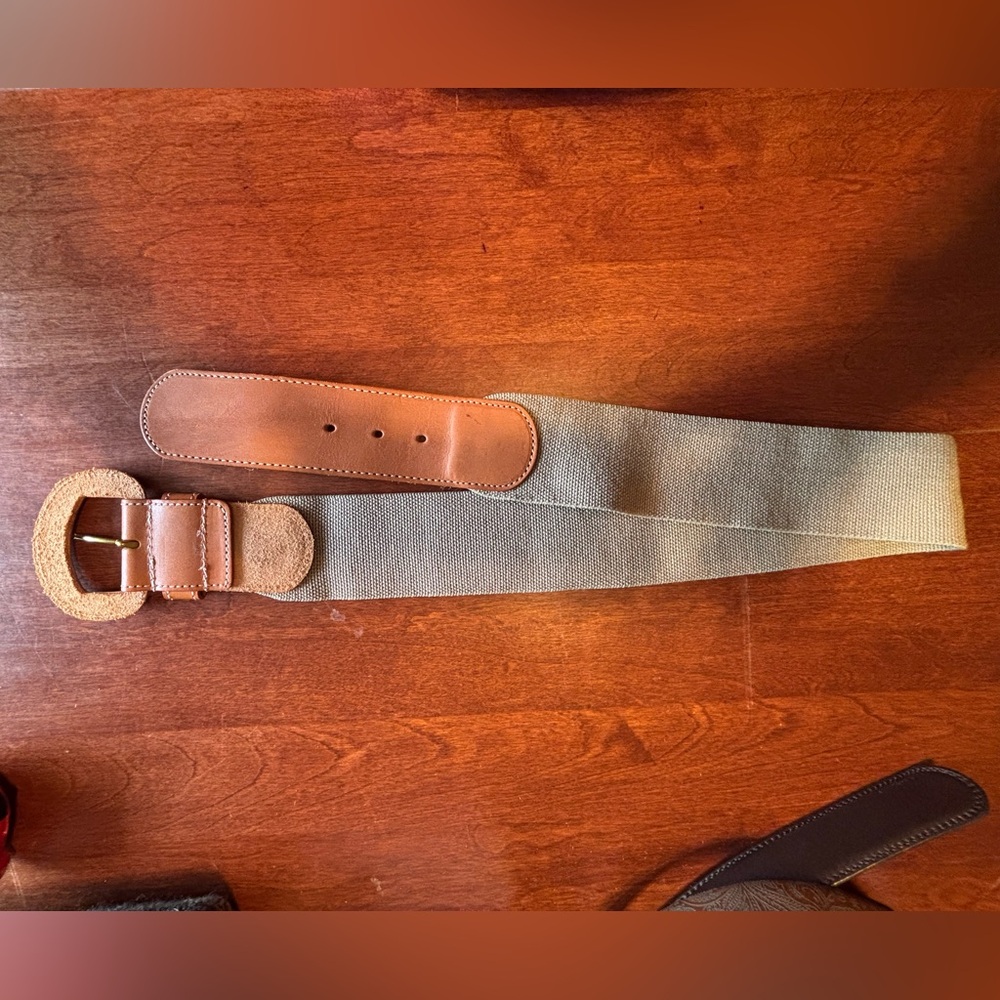 Talbot’s Leather Tan and Brown Elastic Women’s Fashion Belt NWOT